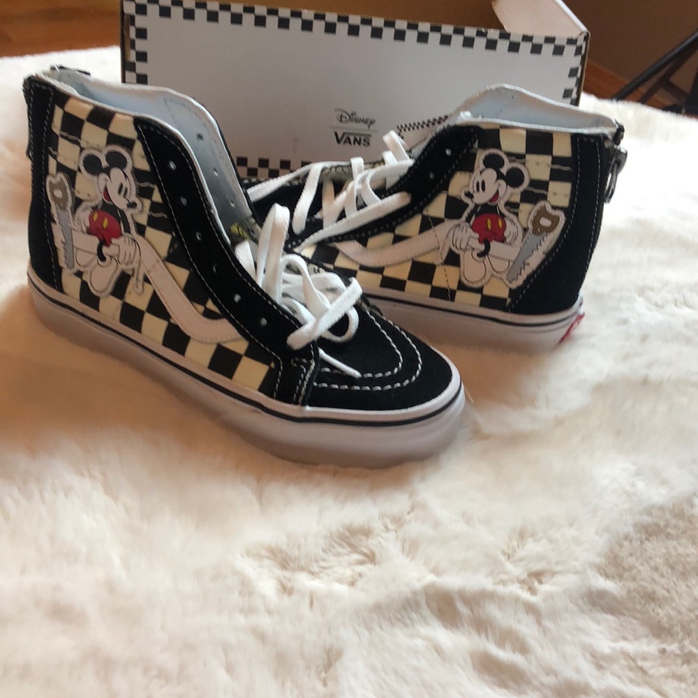Mickey Mouse Vans